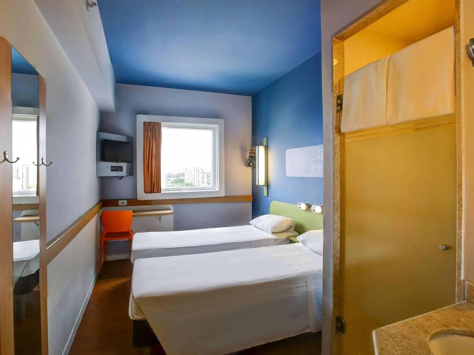 Ibis Budget Rio De Janeiro Nova America Bagian luar foto