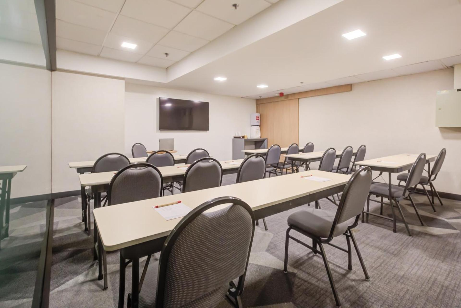 Ibis Budget Rio De Janeiro Nova America Bagian luar foto