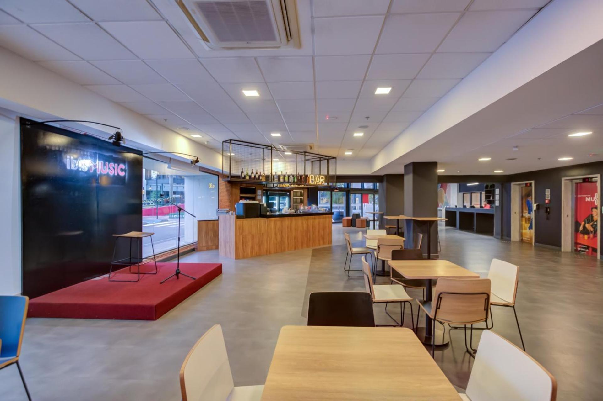 Ibis Budget Rio De Janeiro Nova America Bagian luar foto